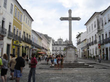 lleno de cruces por todos lados