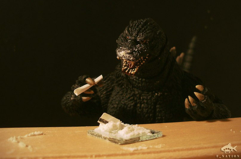 Godzilla sabe cómo disfrutar los #LDV y morir luego